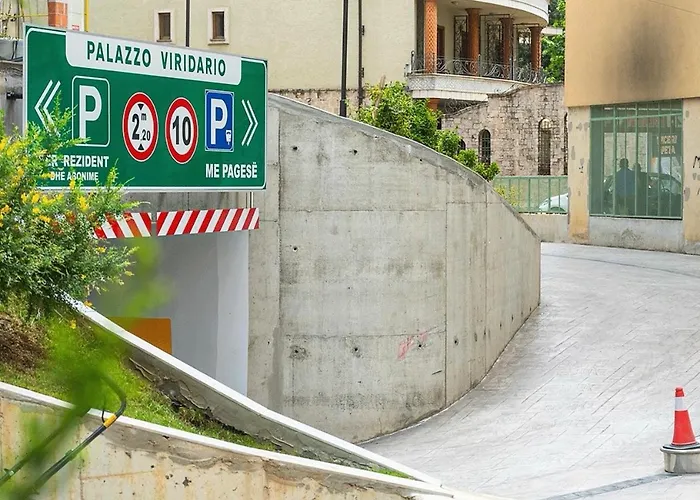 Oasis Near The Apartmán Tirana