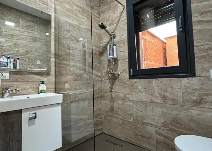 Oasis Near The 公寓 *